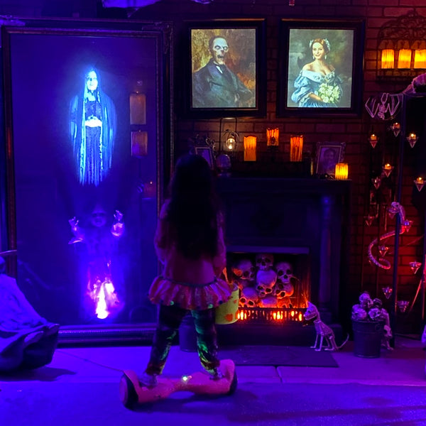 AtmosFAN’s Detailed Display Stays Up All Year AtmosFX Digital Decorations