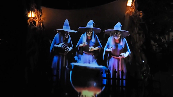 AtmosFAN Creates Bewitching Multi-Witch Display